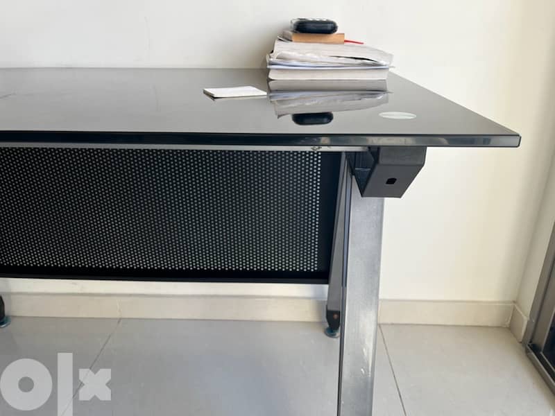 office desk or study desk 1