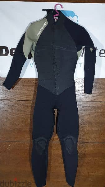 1mm wet suit and 3mm all sizes are available 3