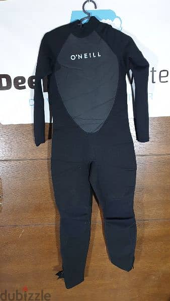 1mm wet suit and 3mm all sizes are available 7