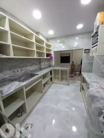معلم بلاط خبره طويله
