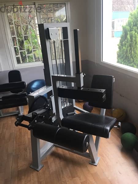 leg extension leg curl like new heavy duty very good quality 4