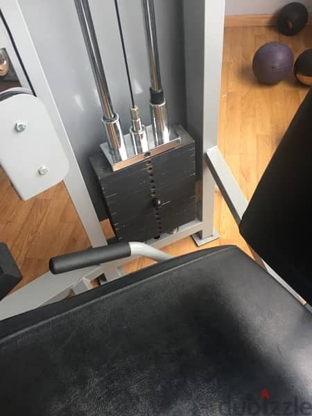 leg extension leg curl like new heavy duty very good quality 6