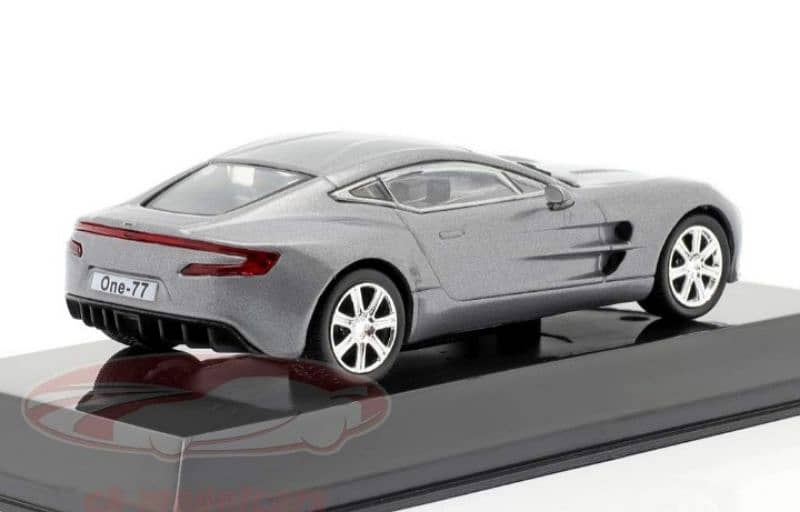 Aston Martin One-77 (2009) diecast car model 1;43. 3