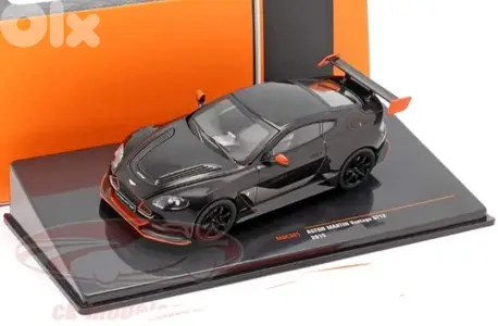 Aston Martin GT 12 (2015) diecast car model 1;43.