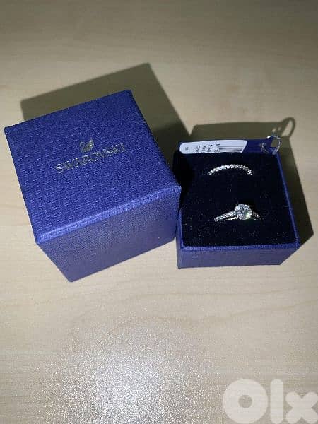 ring set authentic swarovski size 48 . S. 16 2
