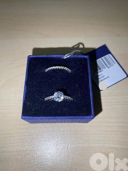 ring set authentic swarovski size 48 . S. 16 4