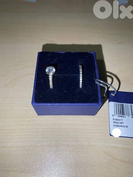 ring set authentic swarovski size 48 . S. 16 5
