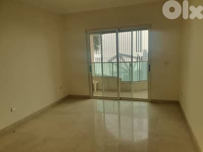 L11121-Furnished Apartment for Rent in Ain al-Mraiseh with Sea View