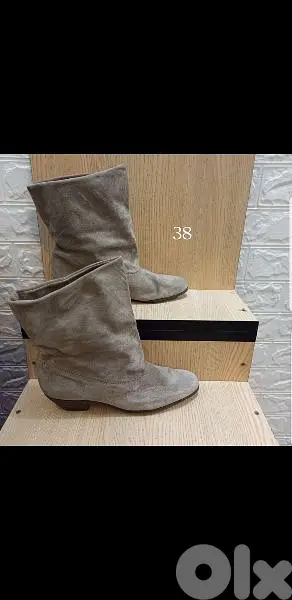 grey bottines size 38