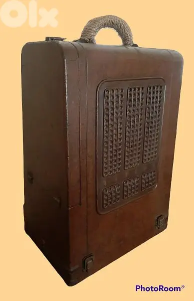 1940s. Revere cinema projector 16mm. with sound