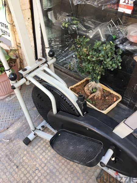 elliptical Byke with twister like new 70/443573 RODGE 2