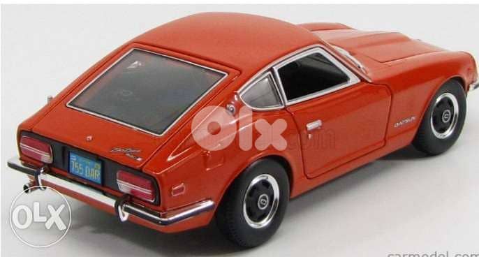 Datsun 240Z diecast car model 1:18. 4