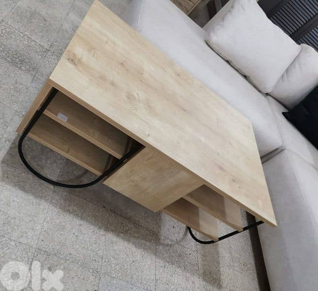 Center Table 0