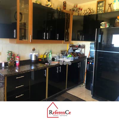 apartment with Terrace in Halat اطلالة على البحر وتراس في حالات