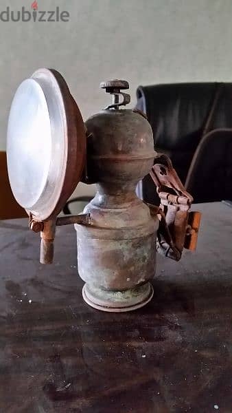 antique collectable carbit lamp war world 2 0