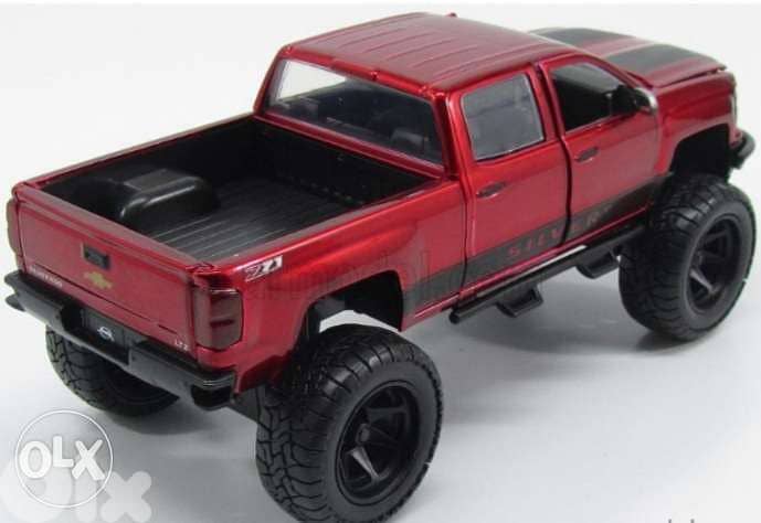 '14 Chevy Silverado diecast car model 1:24 2