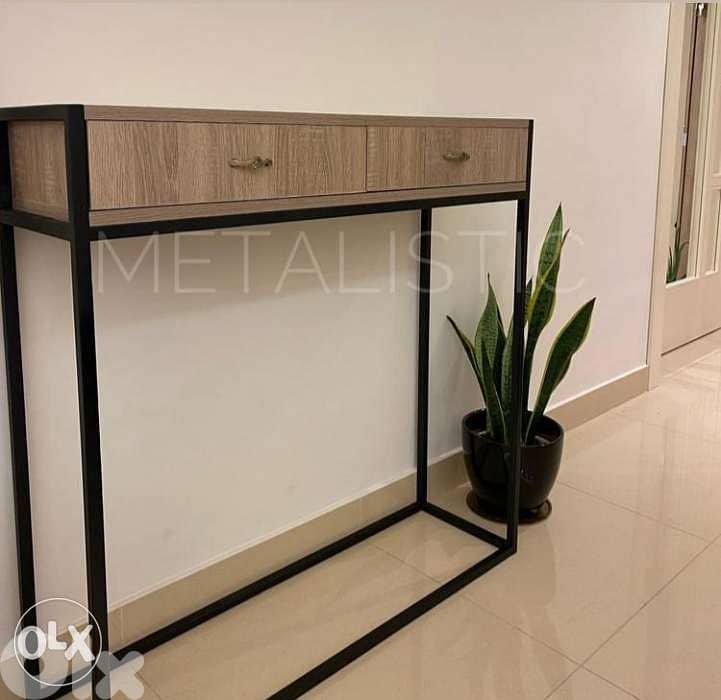 Console table 0