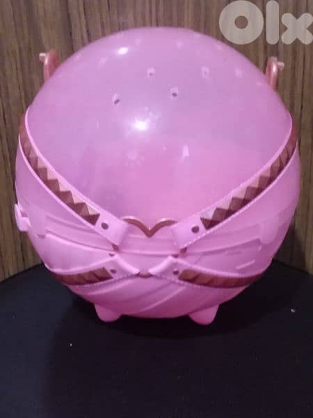 LOL original weared MGA still good doll +Her Big Egg box, both=14$ 2
