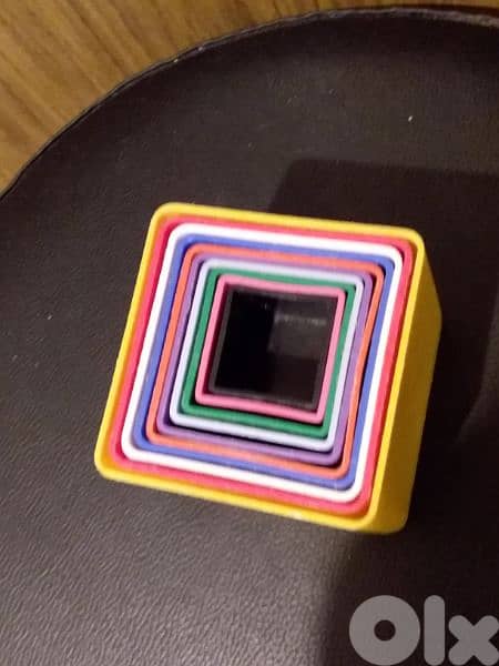 ASSEMBLING CUBES by syze Child great plastic colored squares boxes toy 1