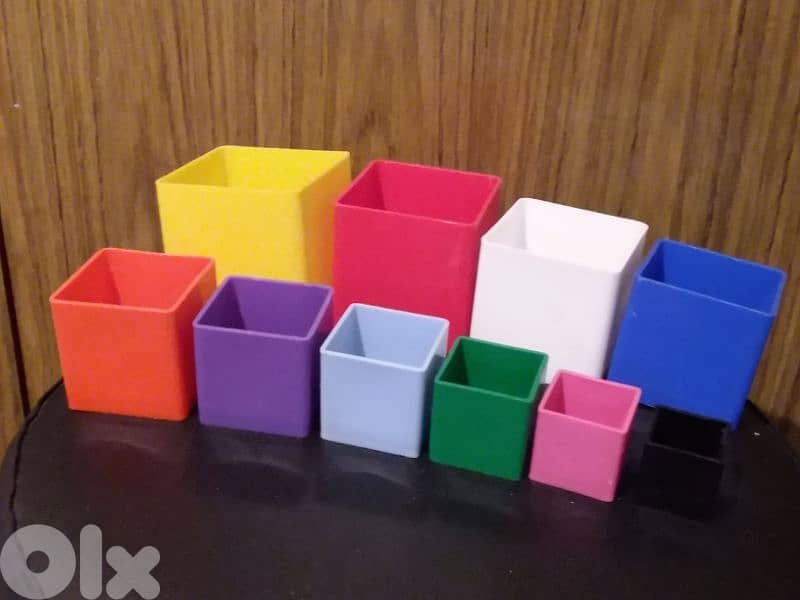 ASSEMBLING CUBES by syze Child great plastic colored squares boxes toy 0