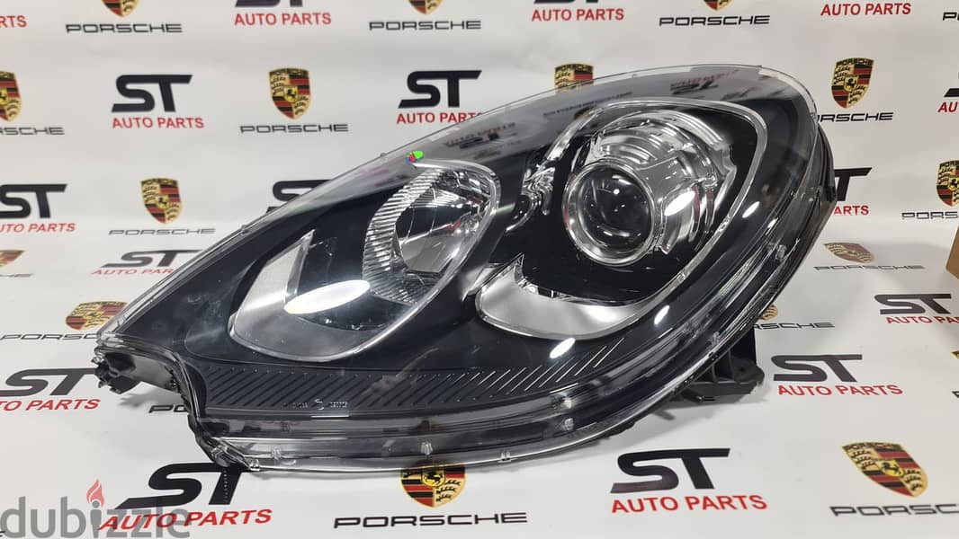 Porsche Macan 2015 headlight headlamp 2