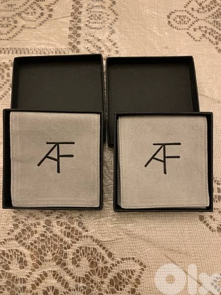 bracelets 0