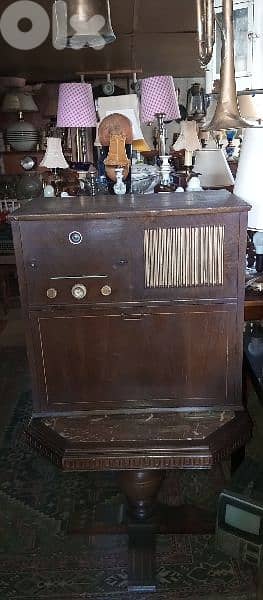 antique 0