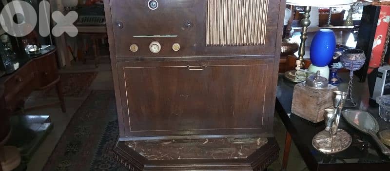 antique 8