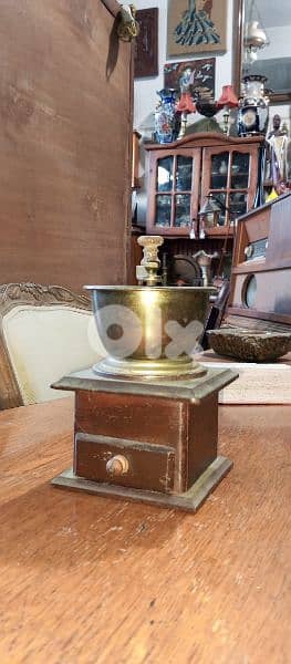 antique 0