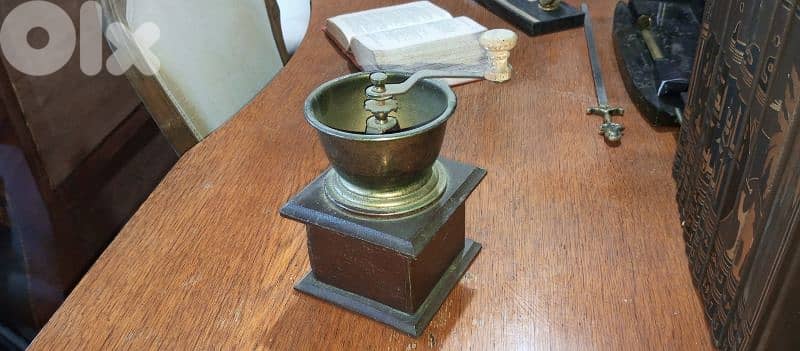 antique 6