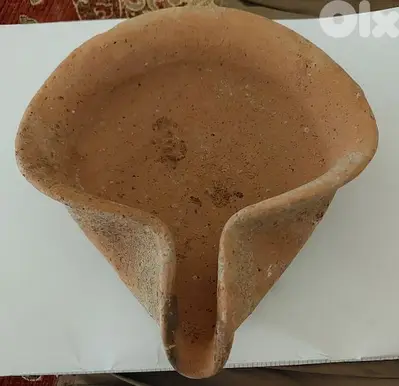 Phoencian Clay Oil lamp from the fifteen century BC