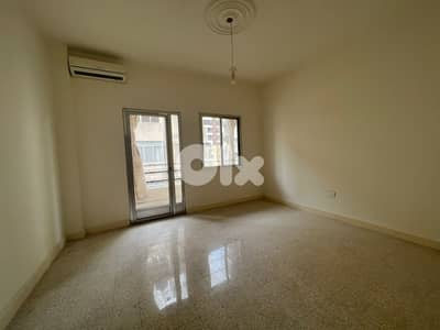 L04135-Renovated 3-Bedroom Apartment for Sale in Achrafieh