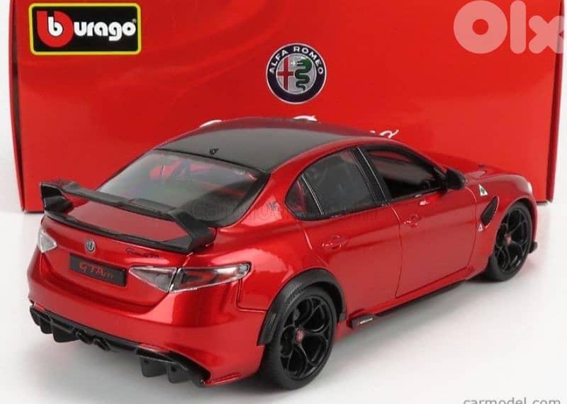 Alfa Romeo Giulia GTAm diecast car model 1;18. 4
