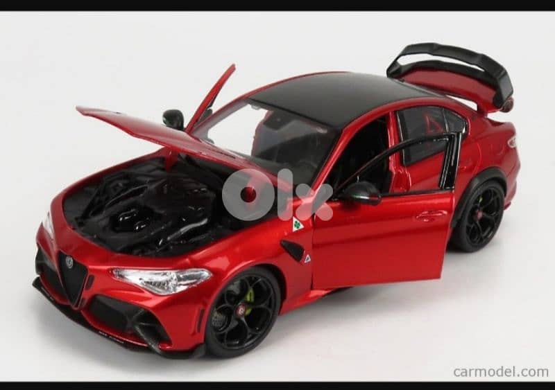 Alfa Romeo Giulia GTAm diecast car model 1;18. 5