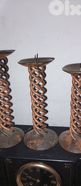 antique 0