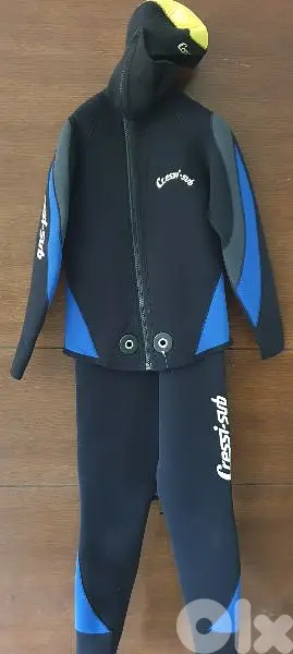 3mm , 5mm ,7mm 9mm wet suit , dry suit