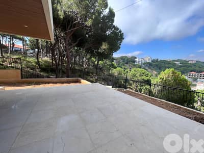Apartment for sale in Broummana شقة للبيع في برمانا