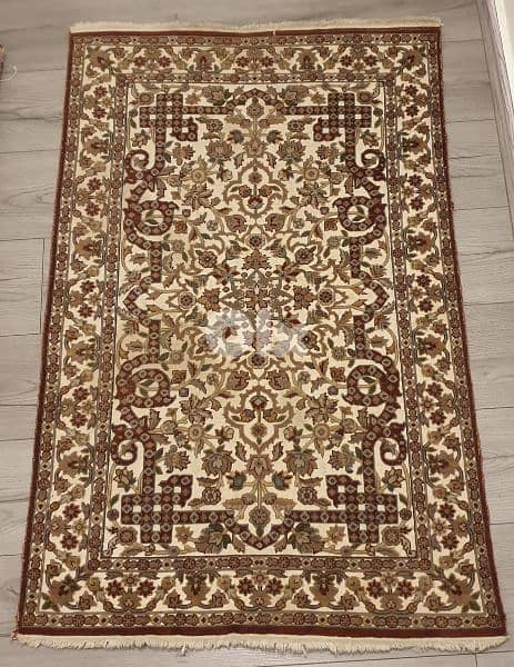 Iranian Antique handmade Persian Carpets 0