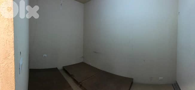 L05512- Showroom with Warehouse for Rent in Sayde Achrafieh