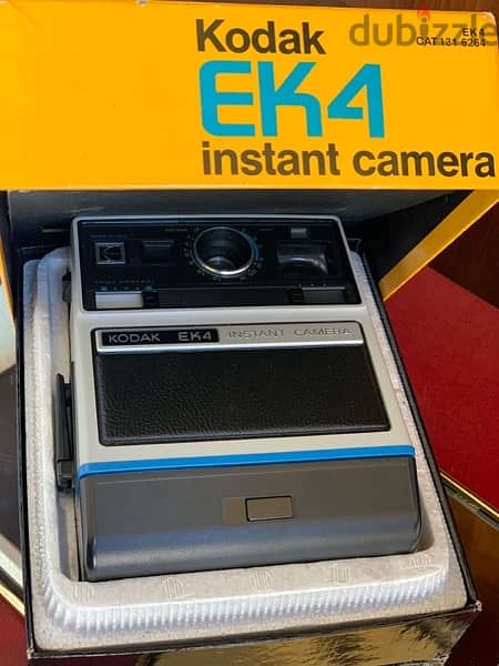 vintage instant camera kodak EK4 0