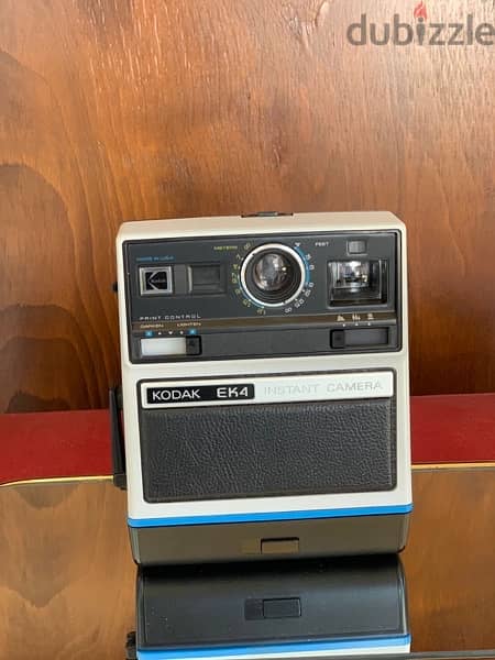 vintage instant camera kodak EK4 2