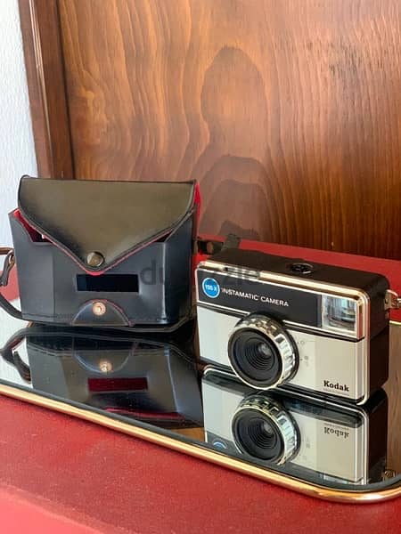 vintage instamatic Kodak camera 155x 0
