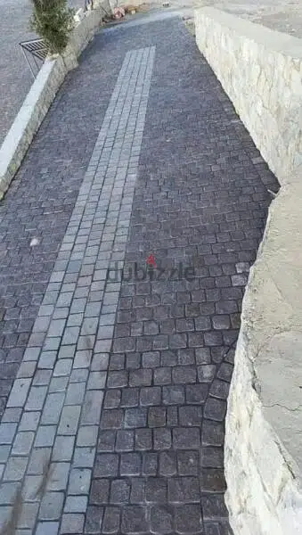 حجر بازلت أسود