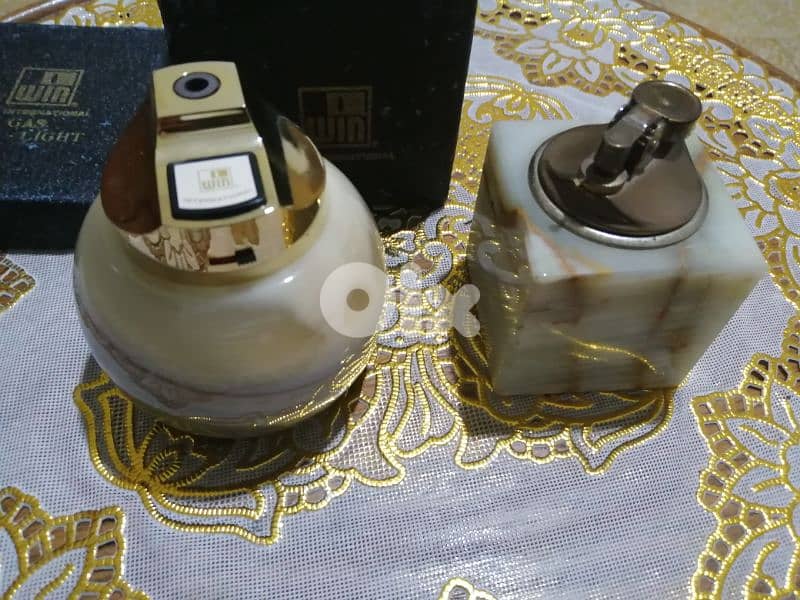 قداحتين 30$ 0