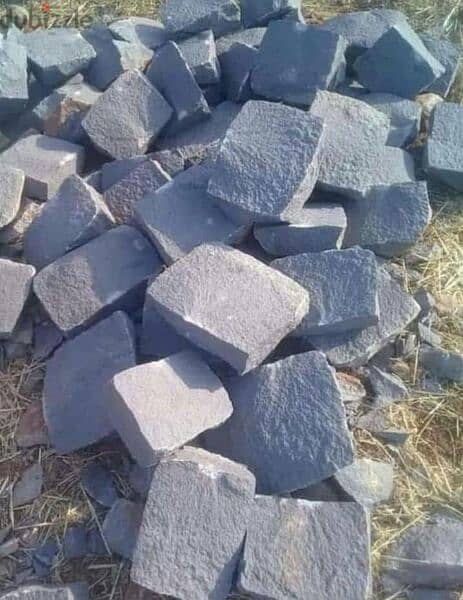 حجر بازلت أسود 0