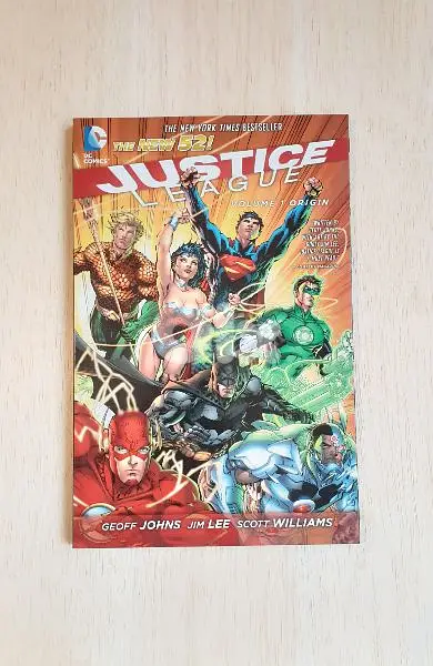 Justice League Volume 1 Origin Graphic Novel.