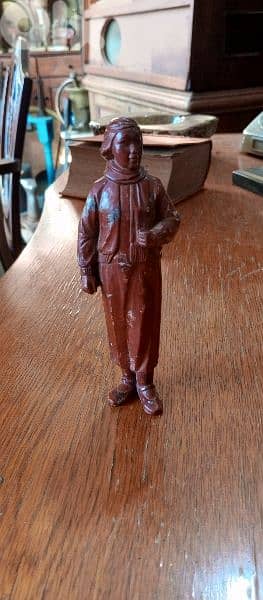 antique 7