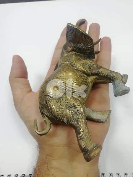 antique فيل 2