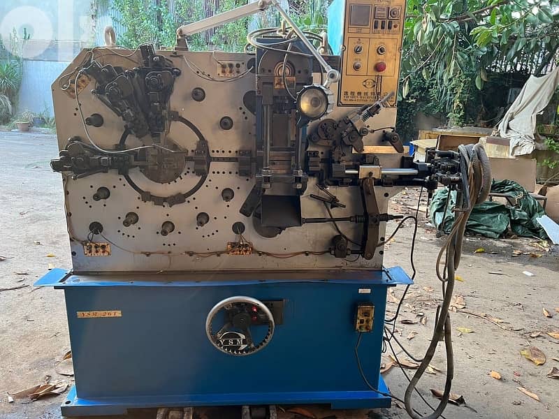 Automatic Spring forming machineمكنة لتصنيع جميع أنواع راسورات 1