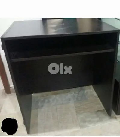 مكتب جديد خشب اصلي عرض84cm غمق60cm ارتفاع91cm Sold